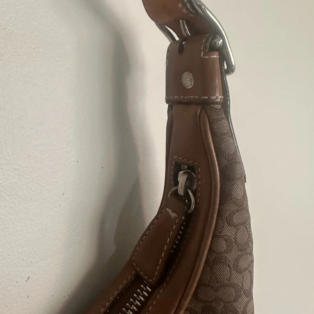 Vintage Y2K Coach Signature Hobo Shoulder Bag Brown Tan‎